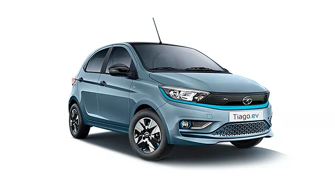 Tata tiago-ev-exterior-right-front-three-quarter-11